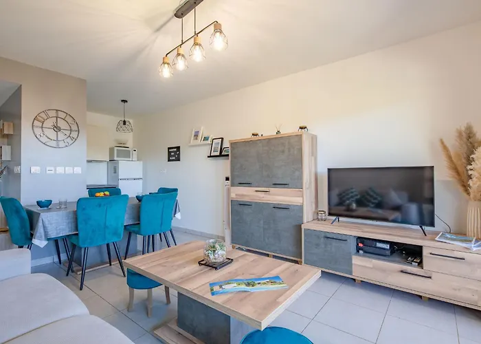Golfe Horizon-3 By Interhome Appartement Fréjus