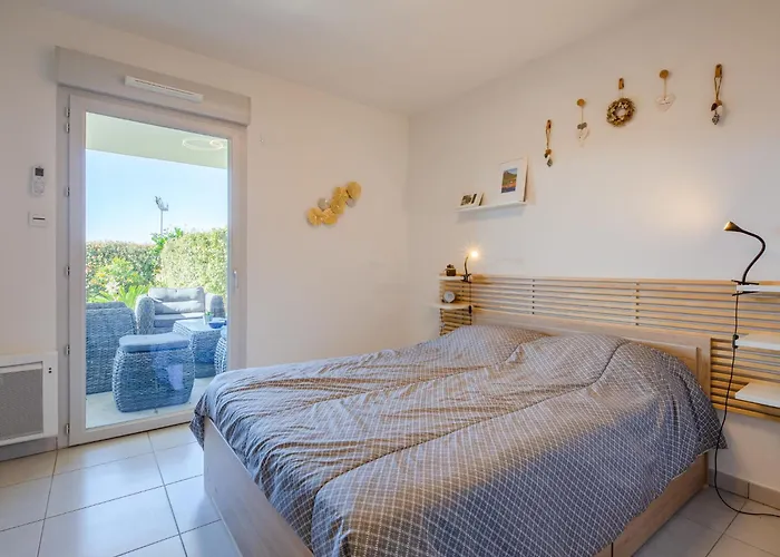 Golfe Horizon-3 By Interhome Appartement Fréjus